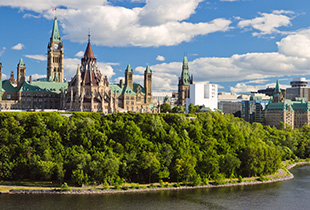 加拿大并非高不可攀,较容易拿枫叶卡的移民项目有哪些?